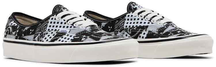 WP x Authentic 44 DX Paisley Patchwork   Black