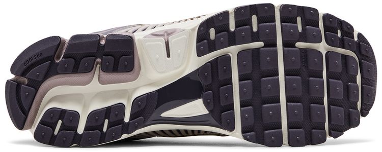 Air Zoom Vomero 5 Platinum Violet Gold