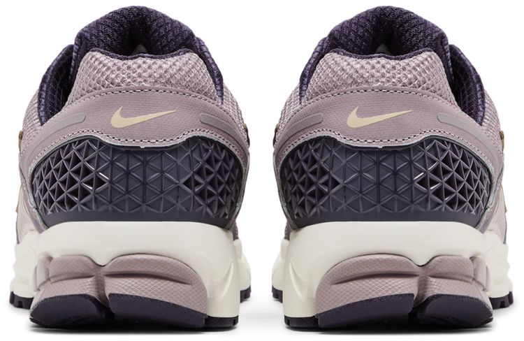 Air Zoom Vomero 5 Platinum Violet Gold