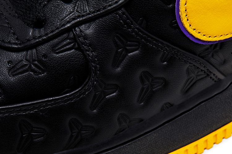 Kobe Bryant x Air Force 1 Low Lakers Away   Numbered