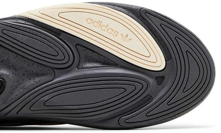 Adidas Ozelia Victory Crimson