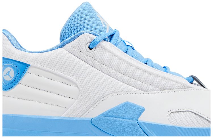 Air Jordan Wmns Jordan Max Aura 6 White University Blue