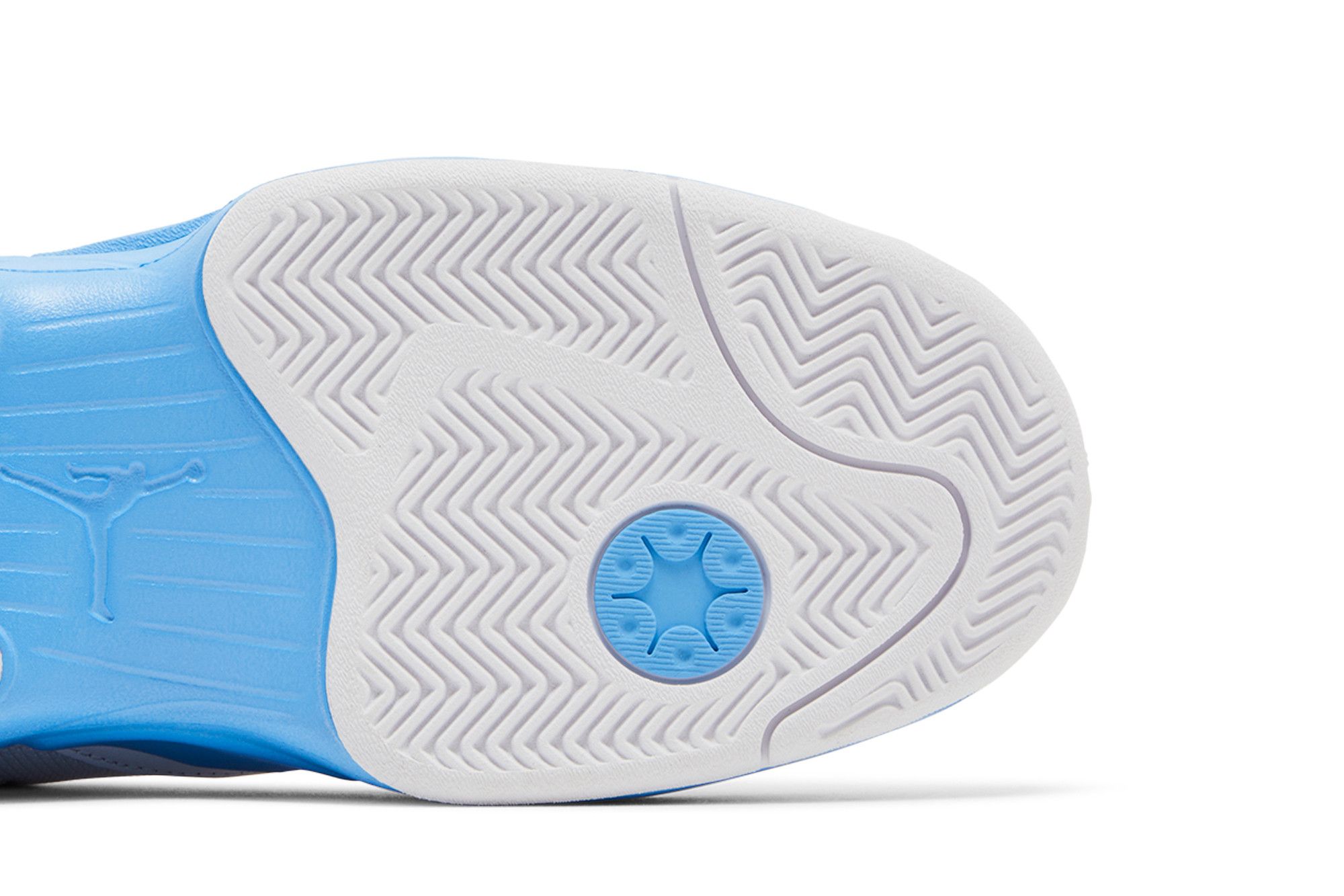 Buy Wmns Jordan Max Aura 6 'White University Blue' - FQ7943
