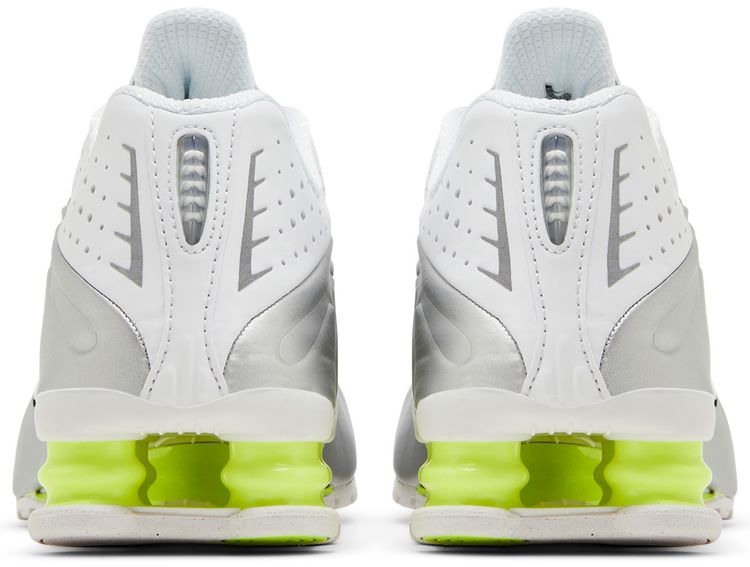 Nike Wmns Shox R4 White Metallic Silver