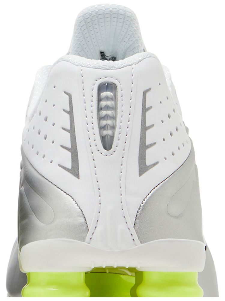 Nike Wmns Shox R4 White Metallic Silver