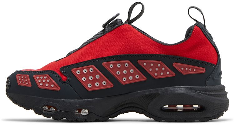 Wmns Air Sunder Max GORE TEX Hyper Crimson