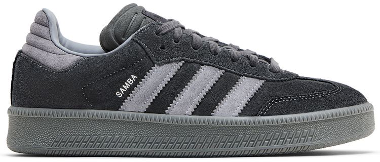 Samba XLG Carbon Grey