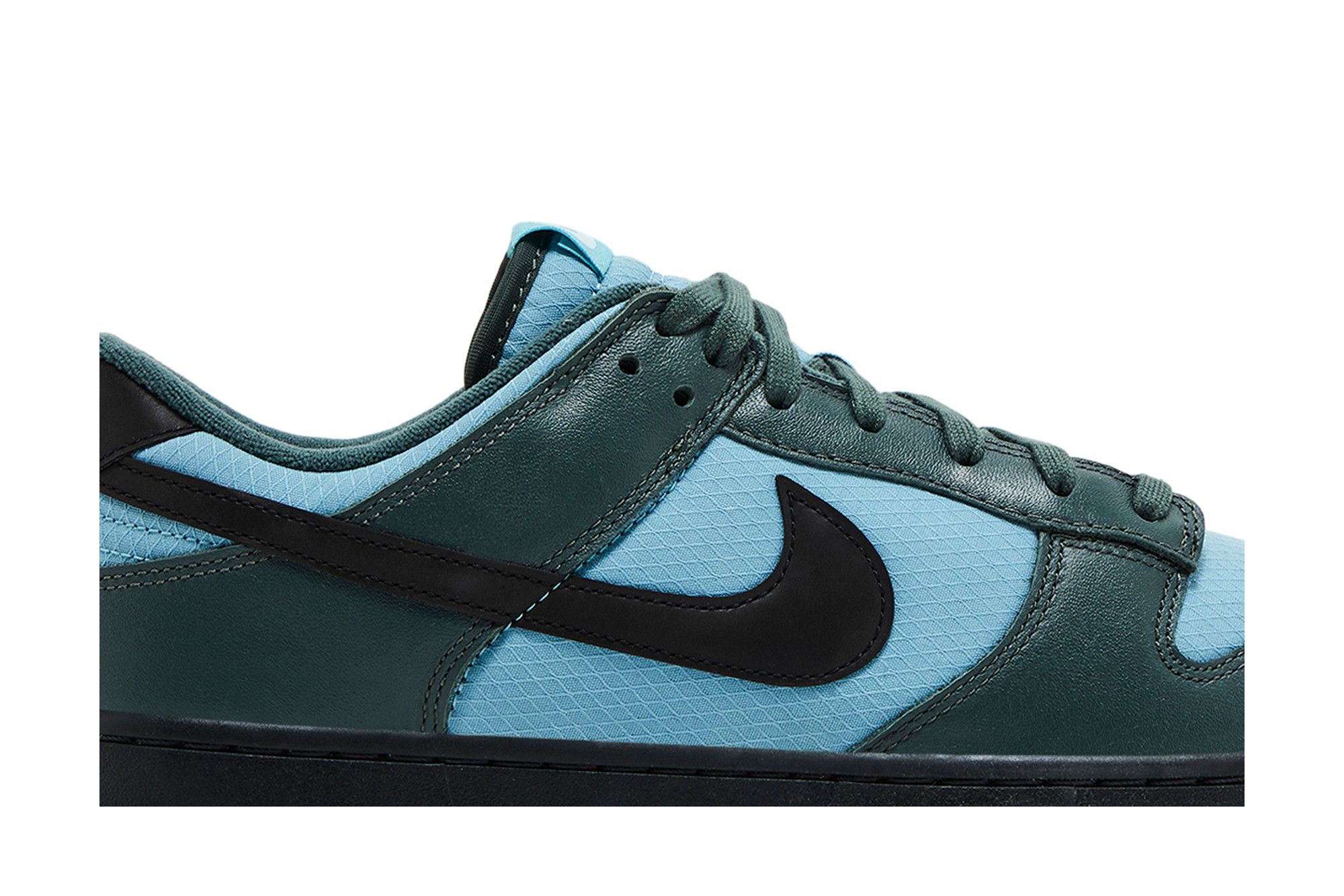 Buy Dunk Low SE 'Vintage Green Denim Turquoise' - FZ3052 300 Buy Dunk Low SE 'Vintage Green Denim Turquoise' - FZ3052 300