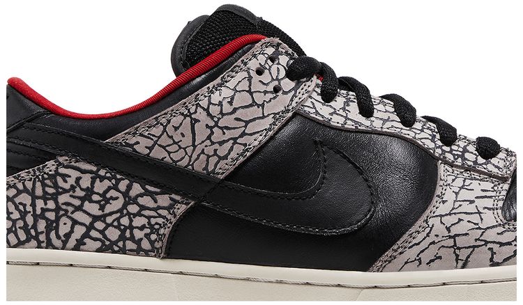 Supreme x Dunk Low Pro SB Black Cement