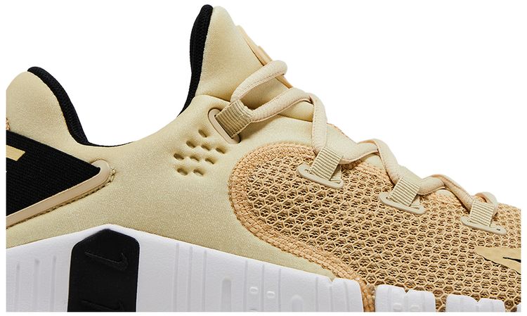Nike Free Metcon 4 Vegas Gold