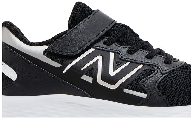 New Balance Fresh Foam 650 Bungee Lace Top Strap Big Kid Black Metallic Silver