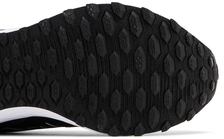 New Balance Fresh Foam 650 Bungee Lace Top Strap Big Kid Black Metallic Silver