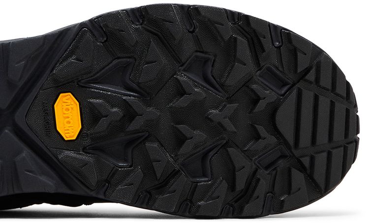 HOKA Anacapa Breeze Low Triple Black