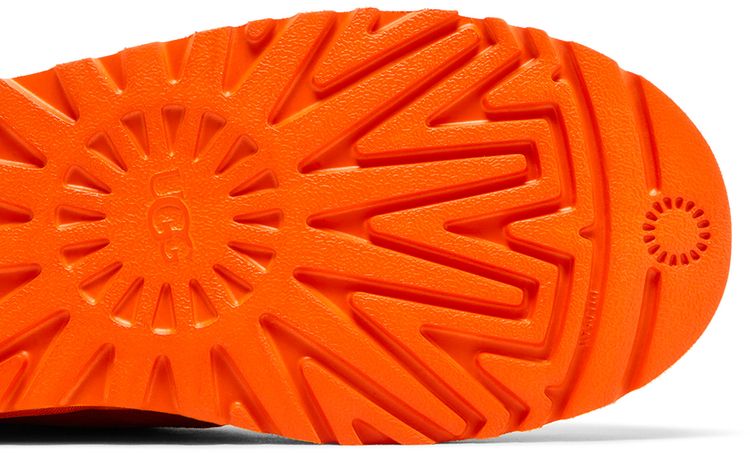 UGG Neumel Boot Clementine