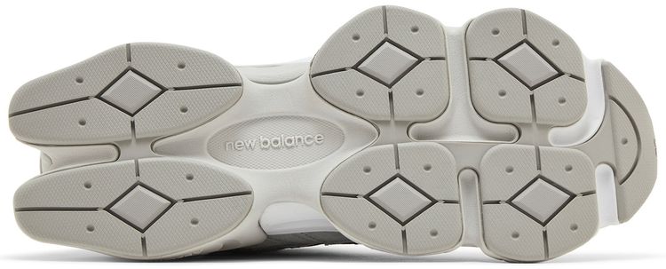 New Balance 9060 Silver Metallic Grey