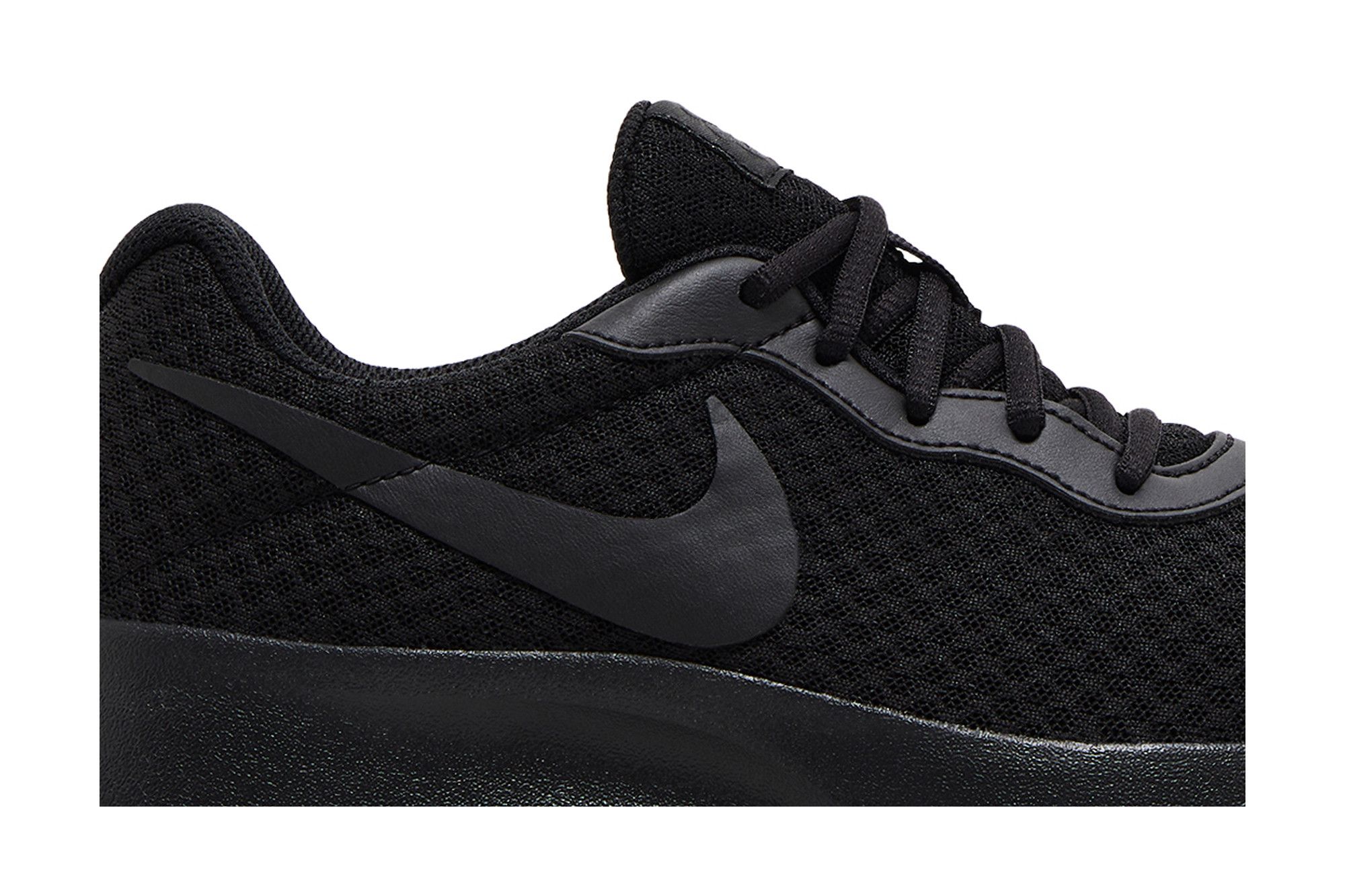 nike tanjun black junior