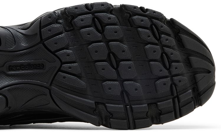 740v2 Black Silver Metallic