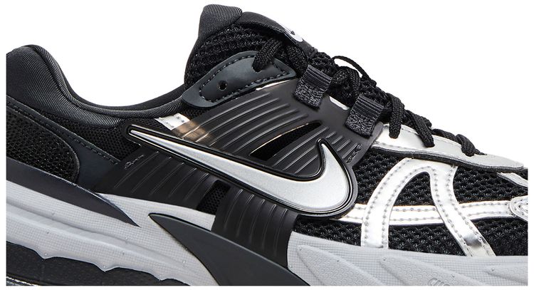 Nike Wmns V2K Run Black Metallic Silver