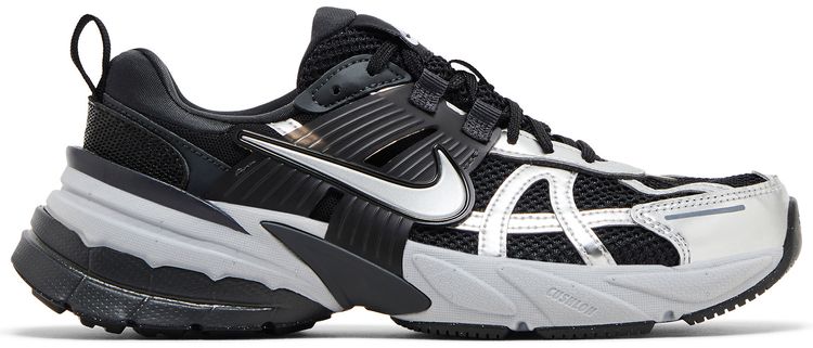 Nike Wmns V2K Run Black Metallic Silver