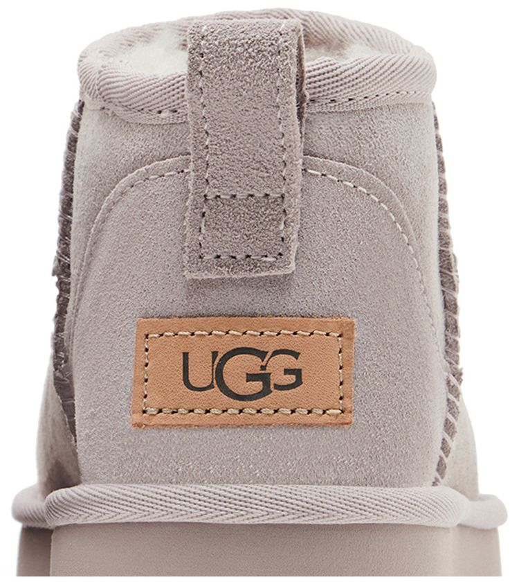Wmns Classic Ultra Mini Boot Pale Smoke