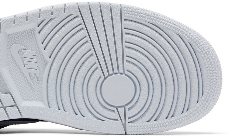 Wmns Air Jordan 1 Low SE Midnight Navy Gold Charms