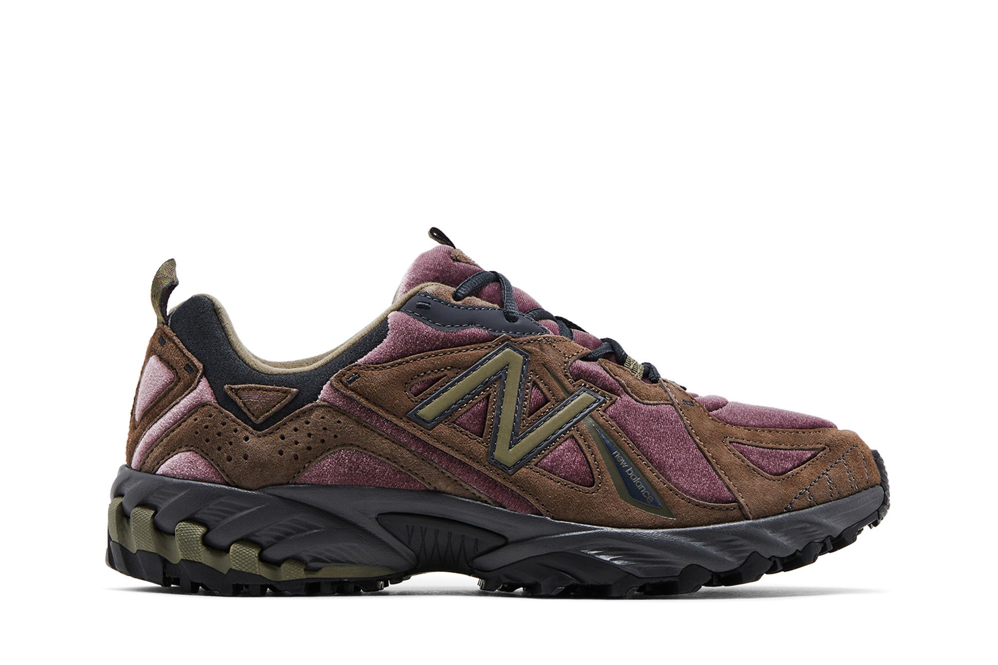 Size 10.0 610v1 'Licorice Dark Camo'