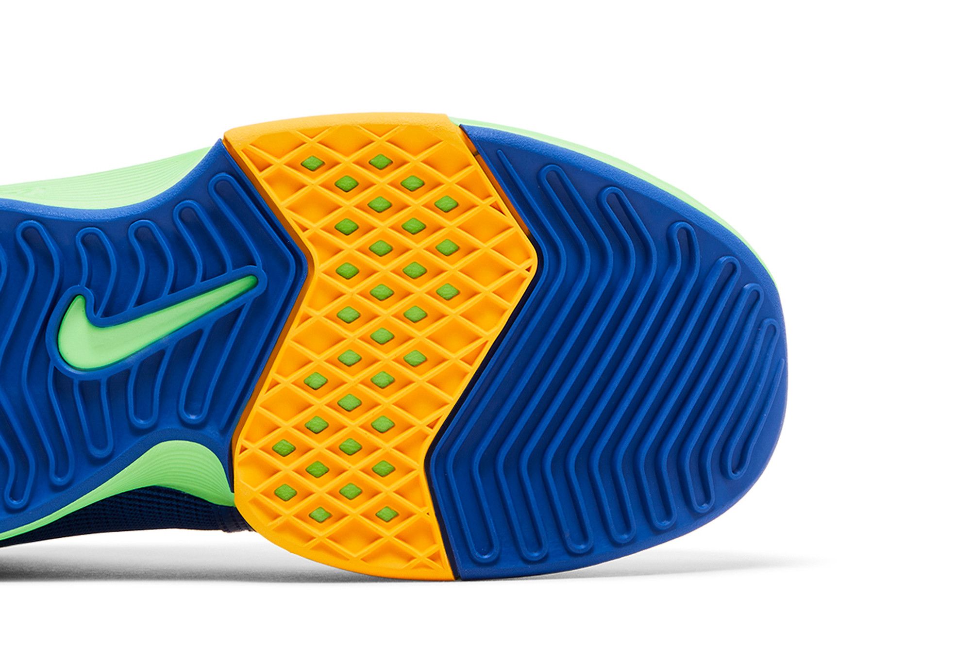 Achetez des Nike LeBron Witness 8 'I Promise School - With Tab