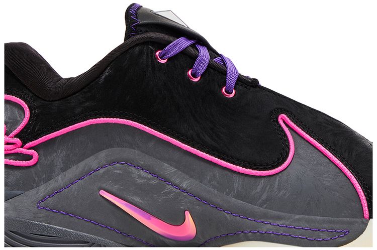 LeBron 22 Blacklight