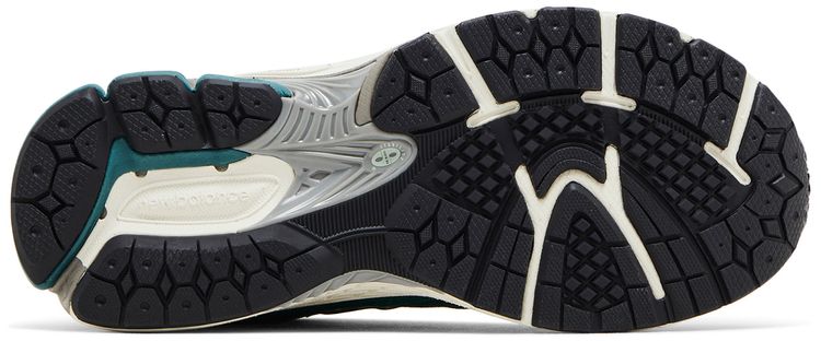 New Balance 2002R Big Kid Marsh Green