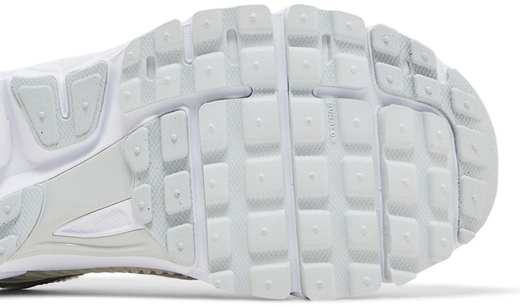 Wmns Air Zoom Vomero 5 Chrome Toe