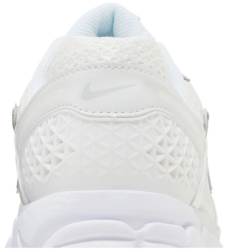 Wmns Air Zoom Vomero 5 Chrome Toe
