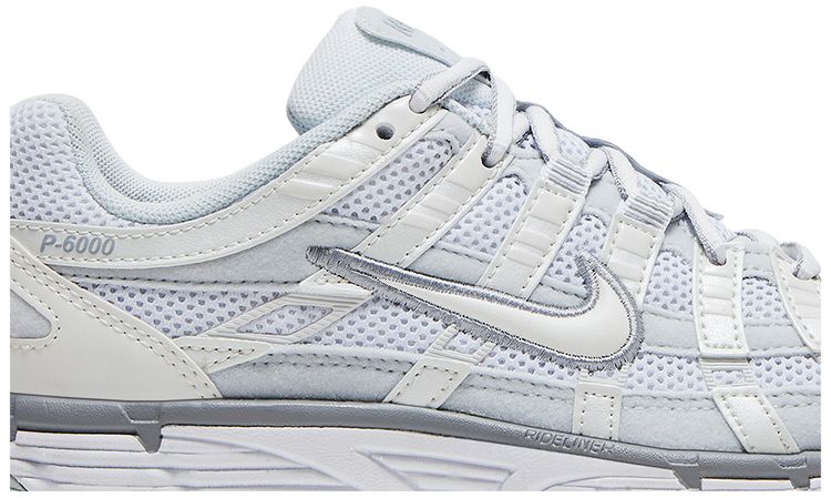 Wmns P 6000 Metallic Summit White