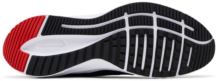 Nike Quest 4 Black University Red