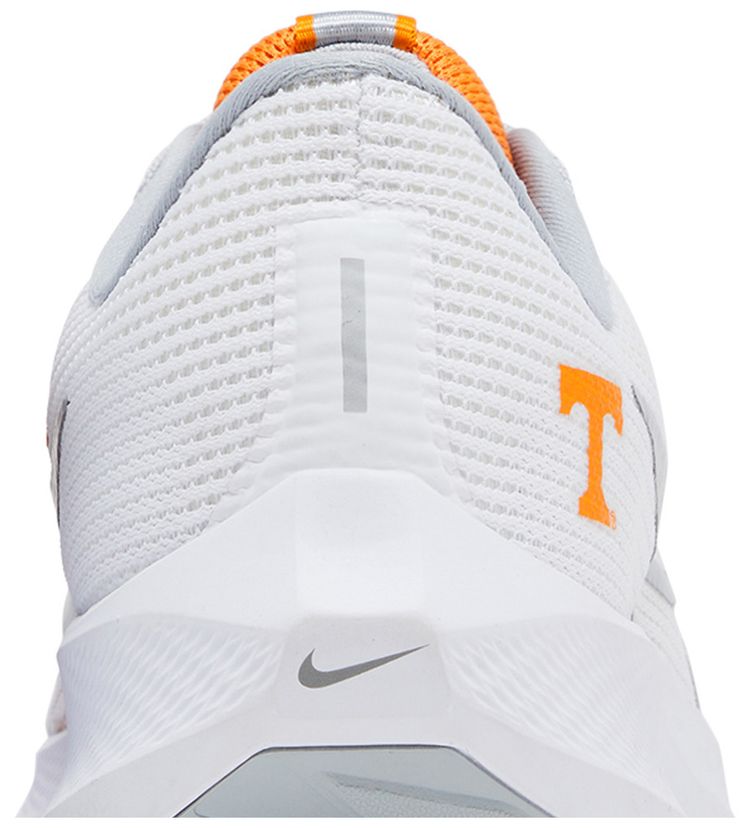 Nike Air Zoom Pegasus 40 Tennessee