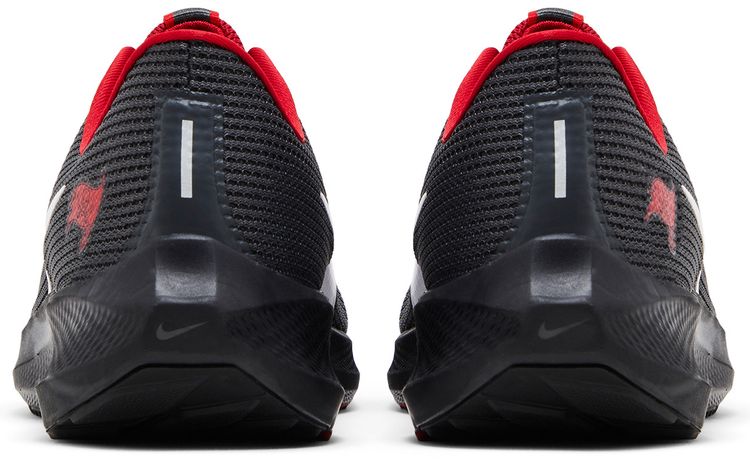 NFL x Nike Air Zoom Pegasus 40 Tampa Bay Buccaneers