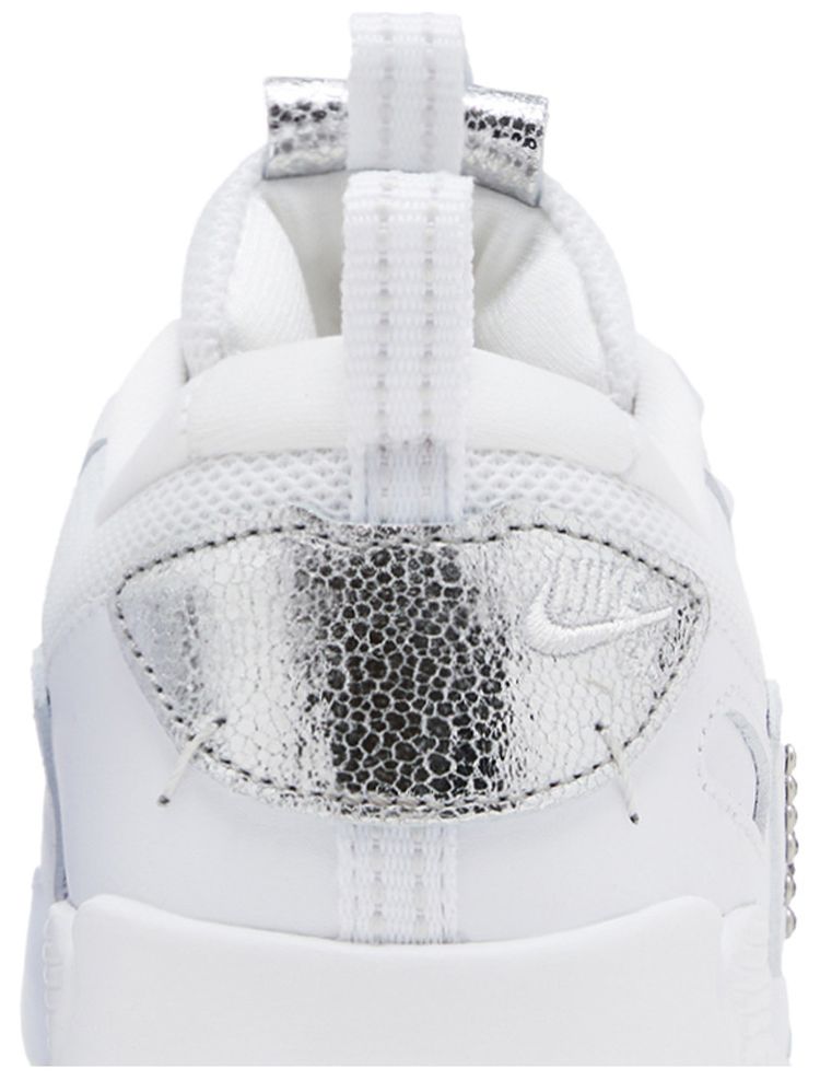 Nike Wmns Air Max 90 Futura Studded Swoosh