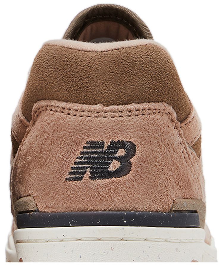 New Balance Wmns 550 Mushroom