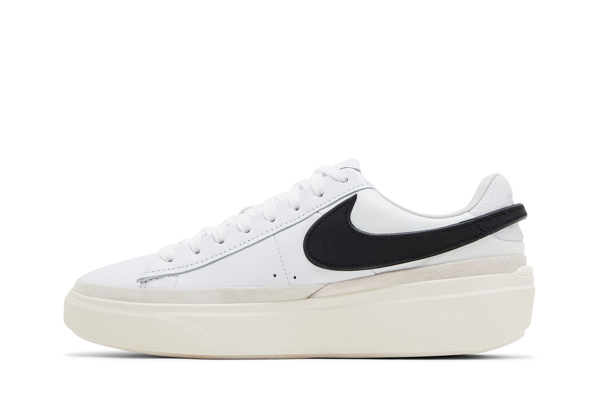 nike blazer trainers in white and black