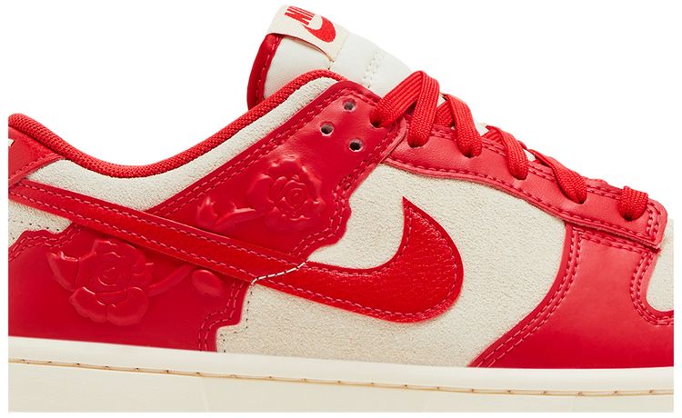 Nike Wmns Dunk Low Roses