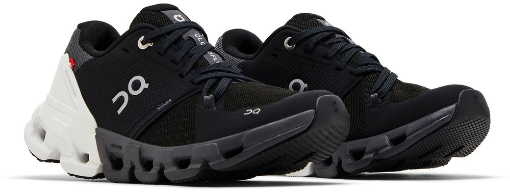ON Wmns Cloudflyer 4 'Black White'