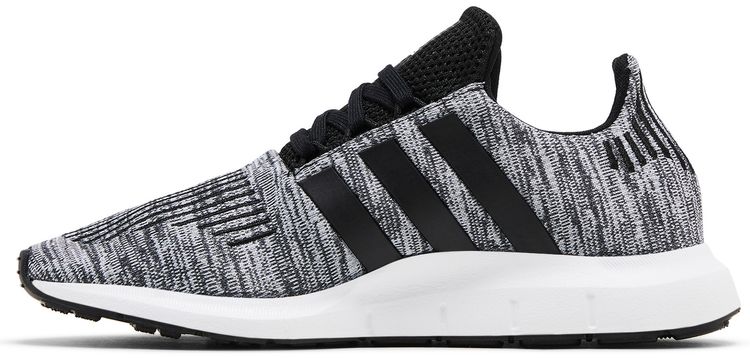 Adidas Swift Run 10 Big Kid Black White