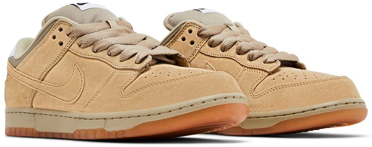 Dunk Low SB Pro B Parachute Beige