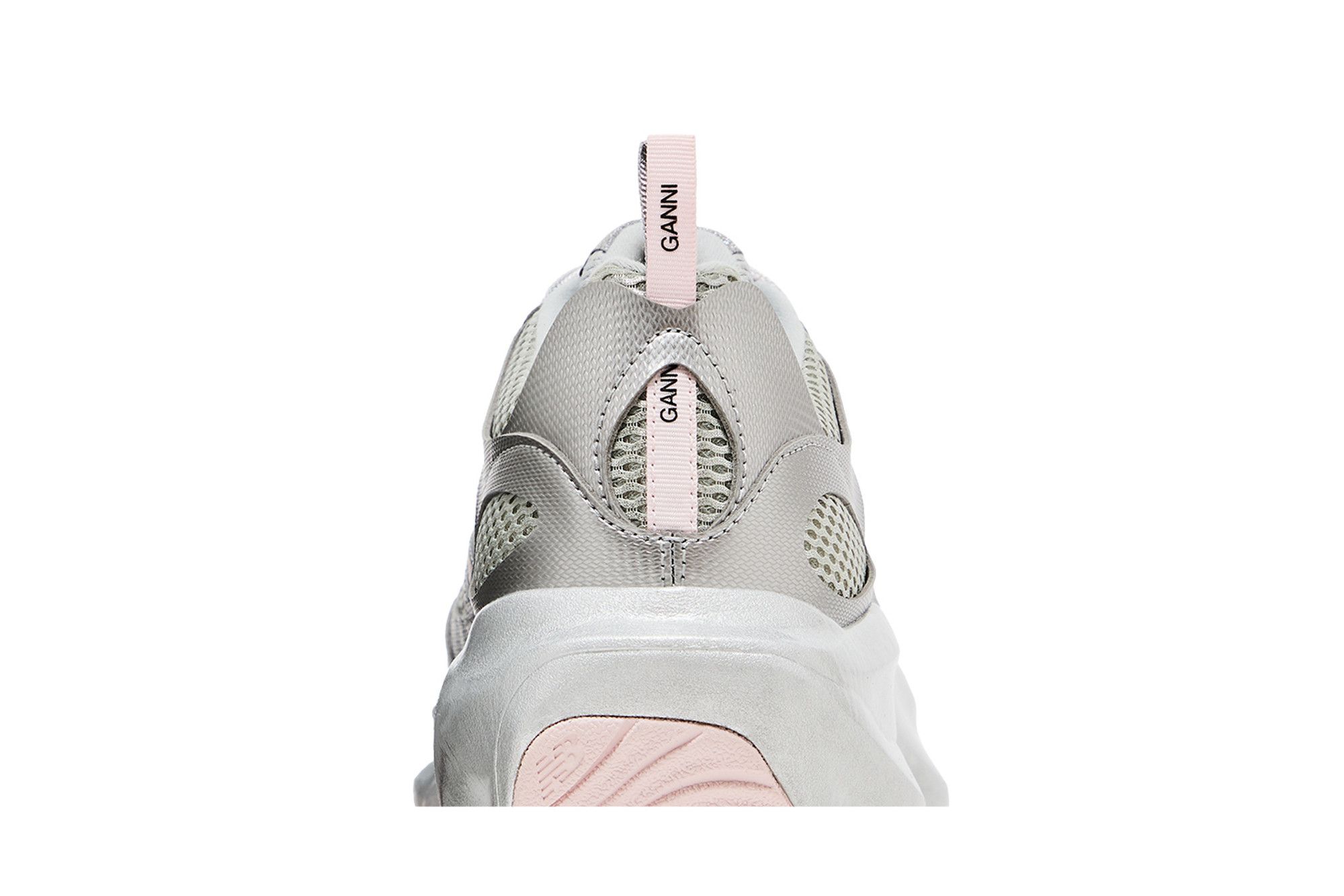 New balance x GANNI ☆ Warped Runner ‘Silver llic’ GANNI x New Balance WRPD Runner [Release Date/Price/Where To