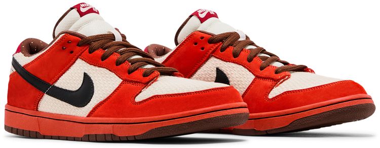 Nike Dunk Low Premium SB Un Hemp