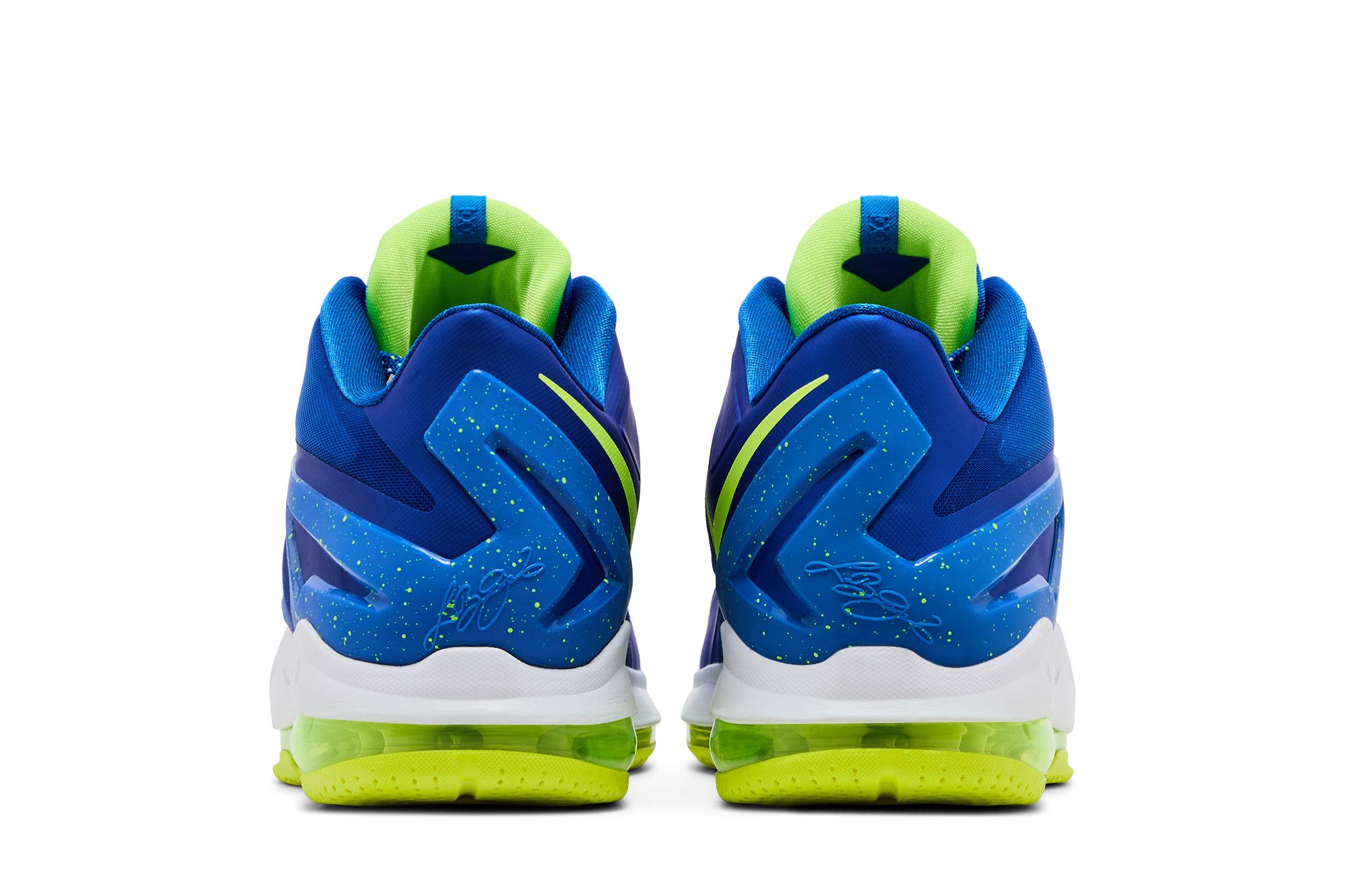 Buy Max LeBron 11 Low 'Sprite' - 642849 471 | GOAT