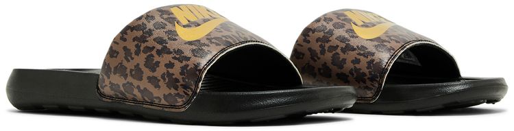 Nike Wmns Victori One Printed Slide Leopard   Archaeo Brown