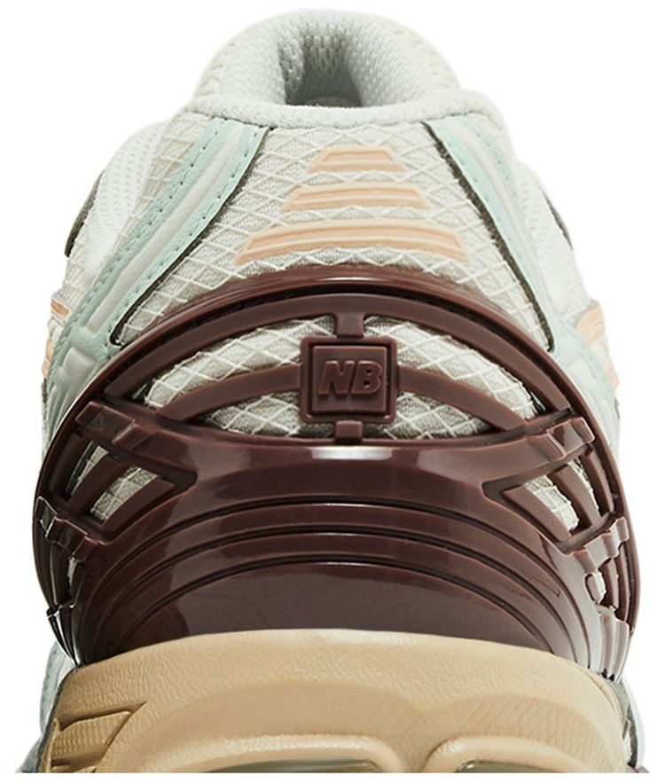 New Balance 1906U Clay Ash