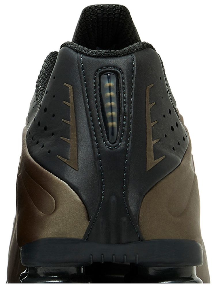 Nike Wmns Shox R4 Off Noir Ironstone