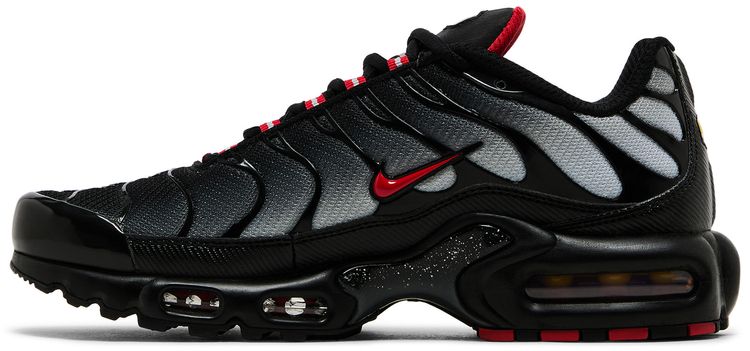 Nike Air Max Plus Black Gradient Red