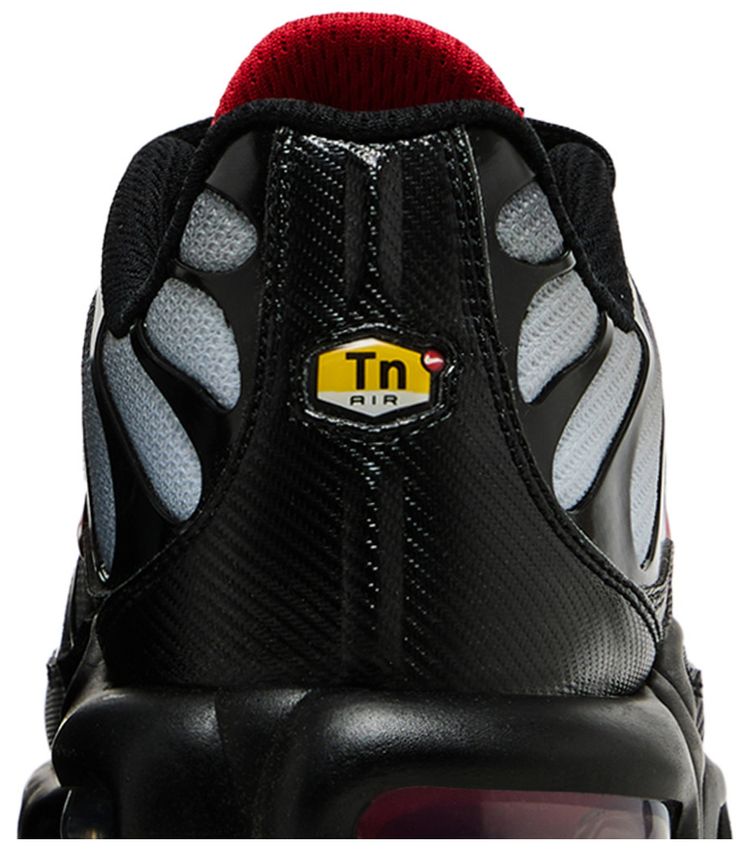Nike Air Max Plus Black Gradient Red